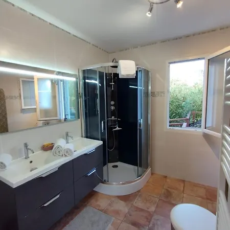 Сasa de vacaciones Charming House With Garden And Terrace