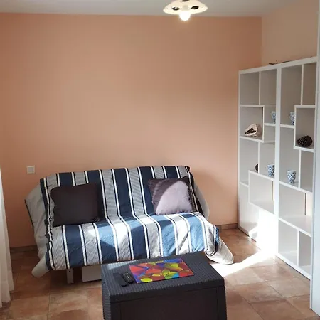 Сasa de vacaciones Charming House With Garden And Terrace *